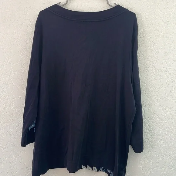 Chico’s V neck Navy Blue shirt size XXL - Picture 7 of 9